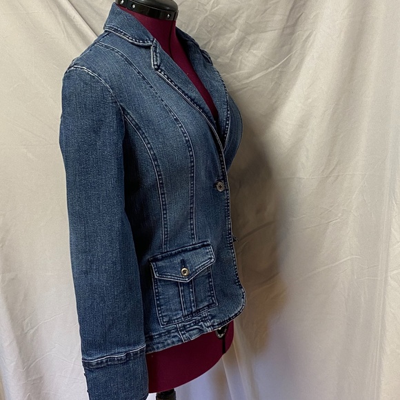 Contrast- single button, denim blazer/jacket - Picture 7 of 8